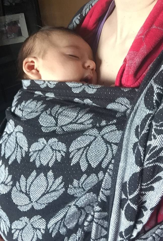 babywearing 02